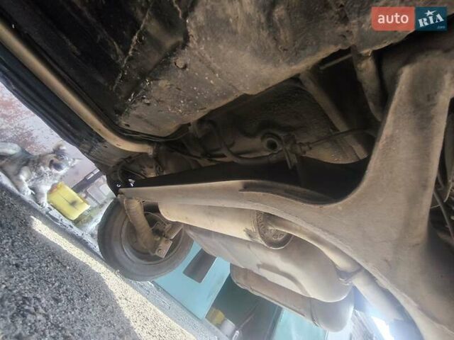 Красный ЗАЗ 1102 Таврия, объемом двигателя 1.1 л и пробегом 200 тыс. км за 950 $, фото 16 на Automoto.ua