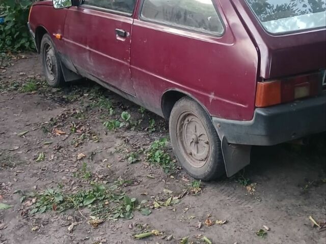 Красный ЗАЗ 1102 Таврия, объемом двигателя 1.3 л и пробегом 70 тыс. км за 239 $, фото 1 на Automoto.ua