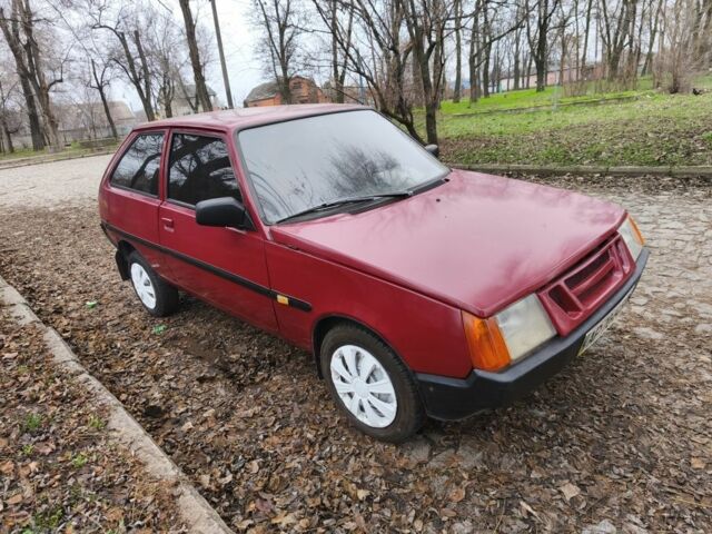 Красный ЗАЗ 1102 Таврия, объемом двигателя 1.1 л и пробегом 86 тыс. км за 355 $, фото 1 на Automoto.ua