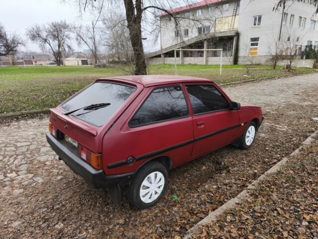 Красный ЗАЗ 1102 Таврия, объемом двигателя 1.1 л и пробегом 86 тыс. км за 355 $, фото 3 на Automoto.ua