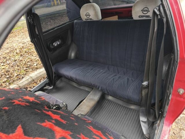 Красный ЗАЗ 1102 Таврия, объемом двигателя 1.1 л и пробегом 86 тыс. км за 355 $, фото 5 на Automoto.ua