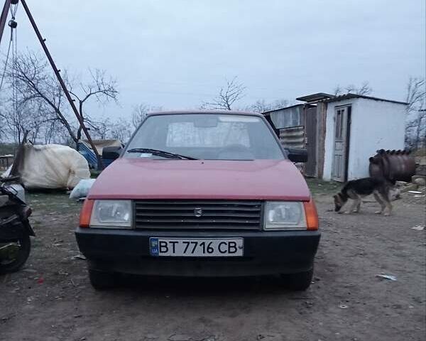 Красный ЗАЗ 1102 Таврия, объемом двигателя 1.2 л и пробегом 52 тыс. км за 900 $, фото 4 на Automoto.ua