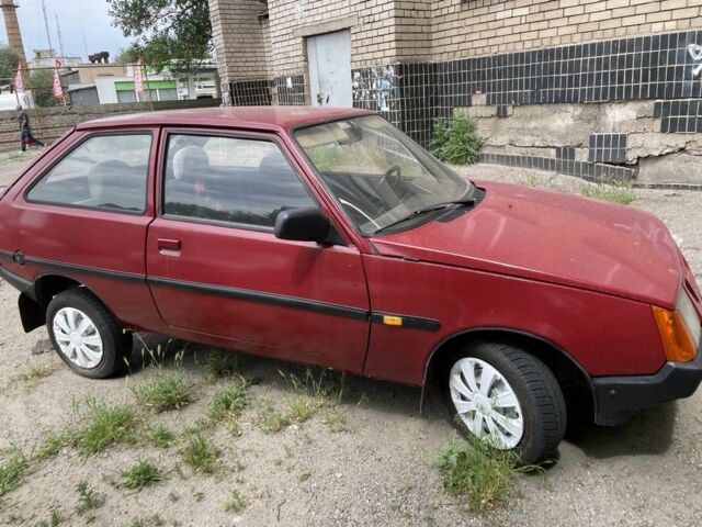 Красный ЗАЗ 1102 Таврия, объемом двигателя 1.1 л и пробегом 100 тыс. км за 363 $, фото 3 на Automoto.ua