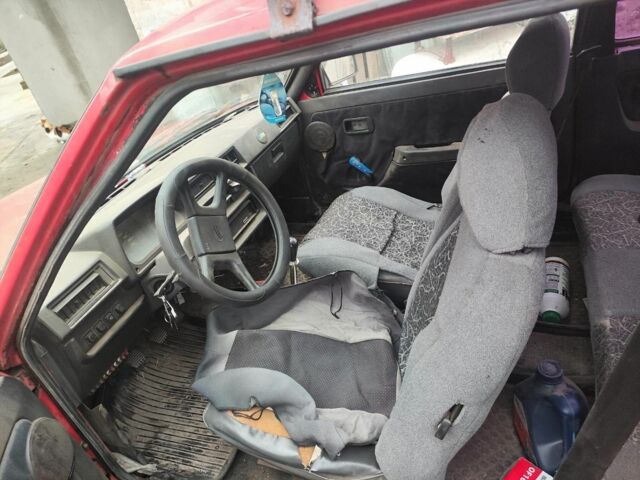 Червоний ЗАЗ 1102 Таврія, об'ємом двигуна 1.1 л та пробігом 100 тис. км за 500 $, фото 5 на Automoto.ua