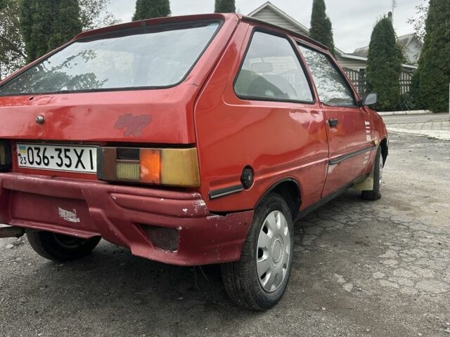 Красный ЗАЗ 1102 Таврия, объемом двигателя 1.1 л и пробегом 625 тыс. км за 550 $, фото 2 на Automoto.ua