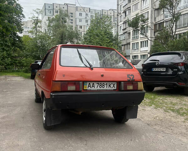 Красный ЗАЗ 1102 Таврия, объемом двигателя 1.09 л и пробегом 120 тыс. км за 767 $, фото 3 на Automoto.ua