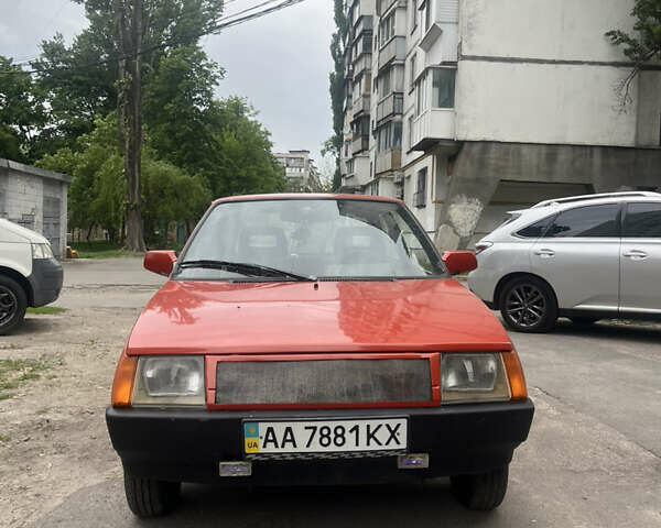 Красный ЗАЗ 1102 Таврия, объемом двигателя 1.09 л и пробегом 120 тыс. км за 767 $, фото 1 на Automoto.ua