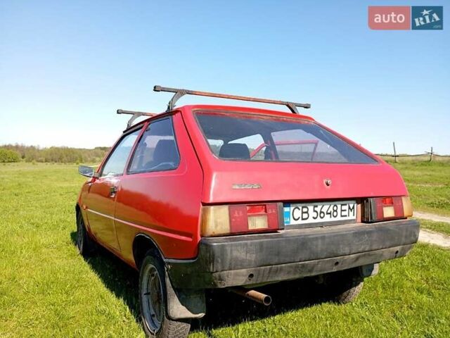 Красный ЗАЗ 1102 Таврия, объемом двигателя 1.1 л и пробегом 33 тыс. км за 700 $, фото 3 на Automoto.ua