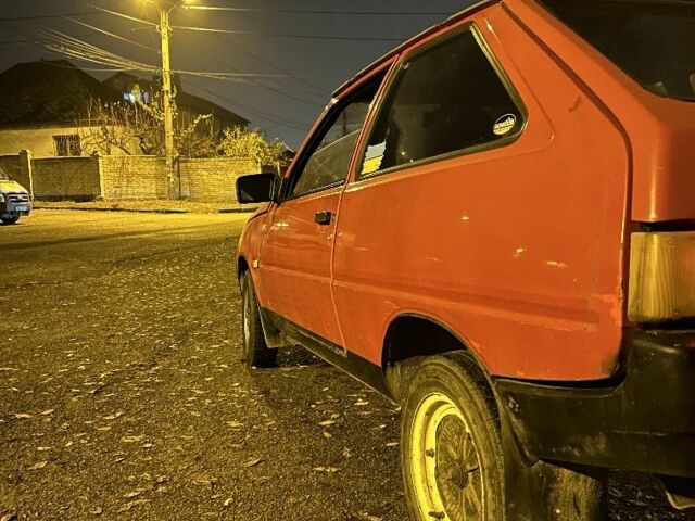 Красный ЗАЗ 1102 Таврия, объемом двигателя 1.2 л и пробегом 1 тыс. км за 550 $, фото 6 на Automoto.ua