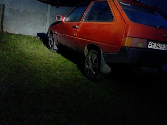 Красный ЗАЗ 1102 Таврия, объемом двигателя 1.1 л и пробегом 1 тыс. км за 499 $, фото 5 на Automoto.ua