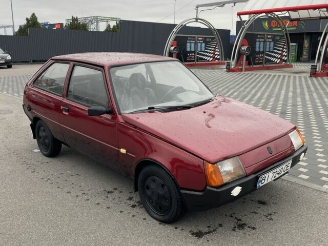 Червоний ЗАЗ 1102 Таврія, об'ємом двигуна 1.1 л та пробігом 200 тис. км за 724 $, фото 2 на Automoto.ua