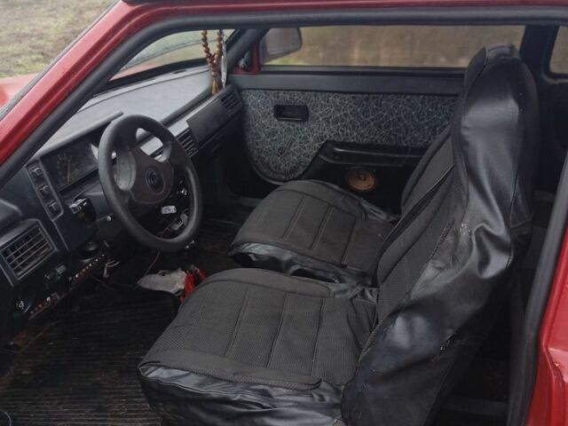 Красный ЗАЗ 1102 Таврия, объемом двигателя 1 л и пробегом 10 тыс. км за 592 $, фото 4 на Automoto.ua