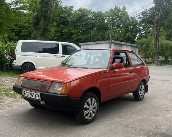 Красный ЗАЗ 1102 Таврия, объемом двигателя 1.09 л и пробегом 120 тыс. км за 767 $, фото 2 на Automoto.ua