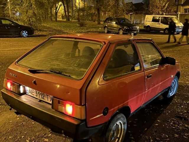 Красный ЗАЗ 1102 Таврия, объемом двигателя 1.2 л и пробегом 1 тыс. км за 550 $, фото 4 на Automoto.ua