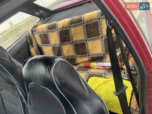 Красный ЗАЗ 1102 Таврия, объемом двигателя 1.1 л и пробегом 90 тыс. км за 1100 $, фото 4 на Automoto.ua