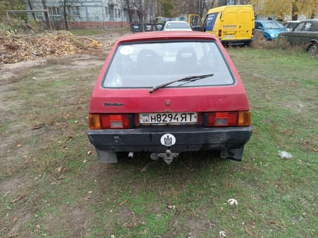 Красный ЗАЗ 1102 Таврия, объемом двигателя 1.2 л и пробегом 250 тыс. км за 370 $, фото 2 на Automoto.ua