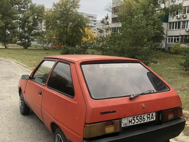 Красный ЗАЗ 1102 Таврия, объемом двигателя 1.2 л и пробегом 333 тыс. км за 357 $, фото 4 на Automoto.ua