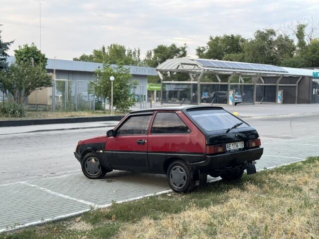 Красный ЗАЗ 1102 Таврия, объемом двигателя 1.2 л и пробегом 200 тыс. км за 500 $, фото 4 на Automoto.ua