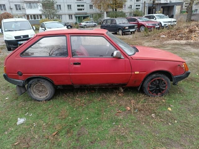 Красный ЗАЗ 1102 Таврия, объемом двигателя 1.2 л и пробегом 250 тыс. км за 310 $, фото 3 на Automoto.ua