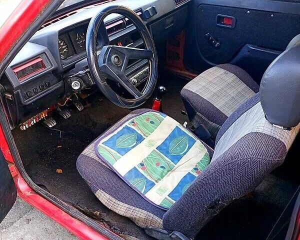 Красный ЗАЗ 1102 Таврия, объемом двигателя 1.1 л и пробегом 90 тыс. км за 470 $, фото 2 на Automoto.ua