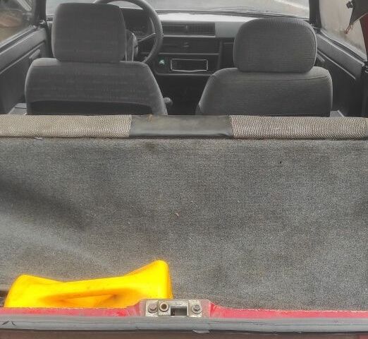 Красный ЗАЗ 1102 Таврия, объемом двигателя 0 л и пробегом 100 тыс. км за 333 $, фото 4 на Automoto.ua