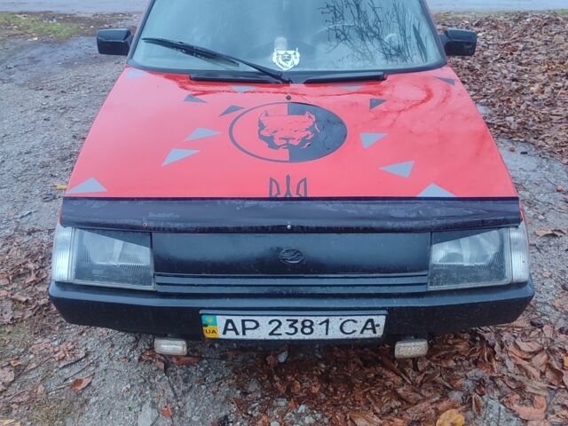 Красный ЗАЗ 1102 Таврия, объемом двигателя 1 л и пробегом 99 тыс. км за 594 $, фото 7 на Automoto.ua