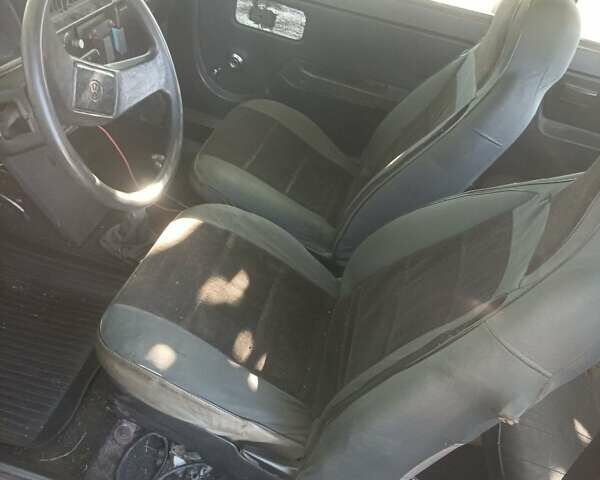 Красный ЗАЗ 1102 Таврия, объемом двигателя 1 л и пробегом 400 тыс. км за 437 $, фото 5 на Automoto.ua