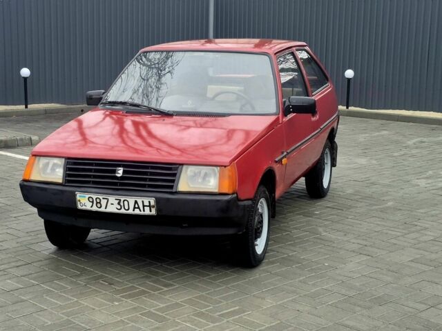 Красный ЗАЗ 1102 Таврия, объемом двигателя 1 л и пробегом 90 тыс. км за 650 $, фото 3 на Automoto.ua