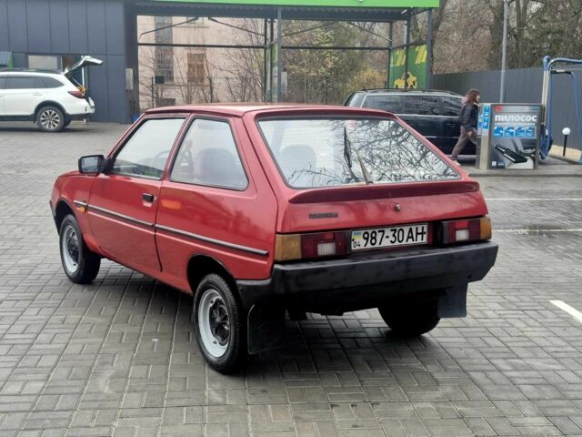 Красный ЗАЗ 1102 Таврия, объемом двигателя 1 л и пробегом 90 тыс. км за 650 $, фото 4 на Automoto.ua