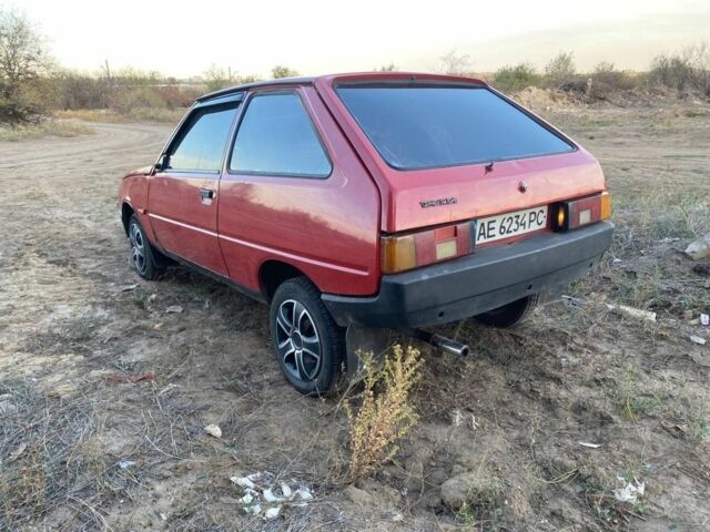 Красный ЗАЗ 1102 Таврия, объемом двигателя 1.1 л и пробегом 150 тыс. км за 450 $, фото 7 на Automoto.ua