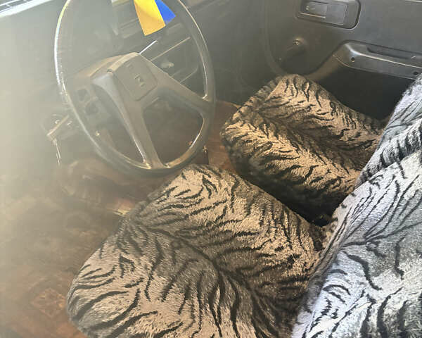 Красный ЗАЗ 1102 Таврия, объемом двигателя 1.1 л и пробегом 166 тыс. км за 750 $, фото 5 на Automoto.ua
