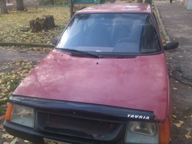 Красный ЗАЗ 1102 Таврия, объемом двигателя 1.2 л и пробегом 150 тыс. км за 476 $, фото 4 на Automoto.ua