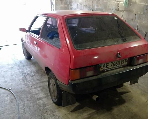 Красный ЗАЗ 1102 Таврия, объемом двигателя 1.1 л и пробегом 289 тыс. км за 831 $, фото 3 на Automoto.ua