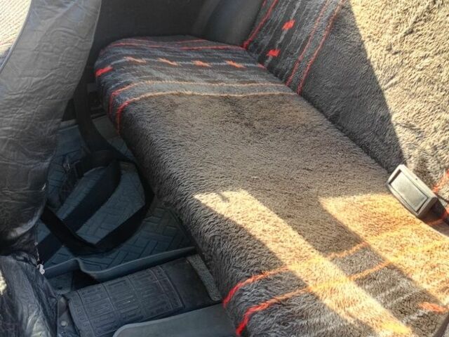 Красный ЗАЗ 1102 Таврия, объемом двигателя 1.1 л и пробегом 160 тыс. км за 511 $, фото 6 на Automoto.ua