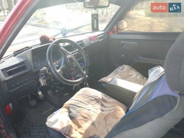 Красный ЗАЗ 1102 Таврия, объемом двигателя 1.1 л и пробегом 119 тыс. км за 450 $, фото 2 на Automoto.ua