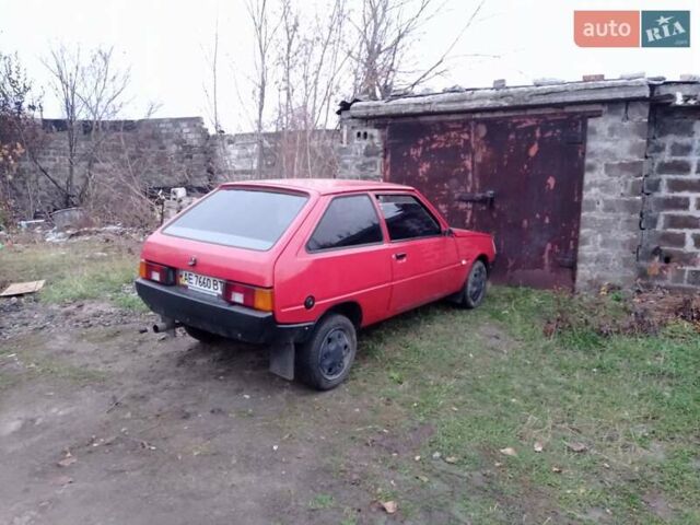 Красный ЗАЗ 1102 Таврия, объемом двигателя 1.1 л и пробегом 198 тыс. км за 828 $, фото 2 на Automoto.ua