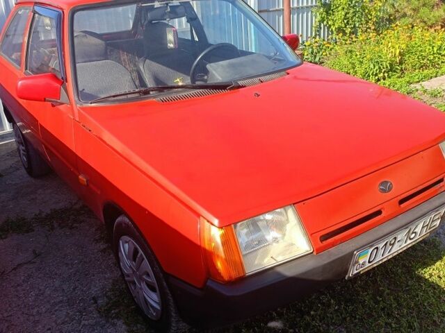 Красный ЗАЗ 1102 Таврия, объемом двигателя 1.1 л и пробегом 160 тыс. км за 511 $, фото 1 на Automoto.ua