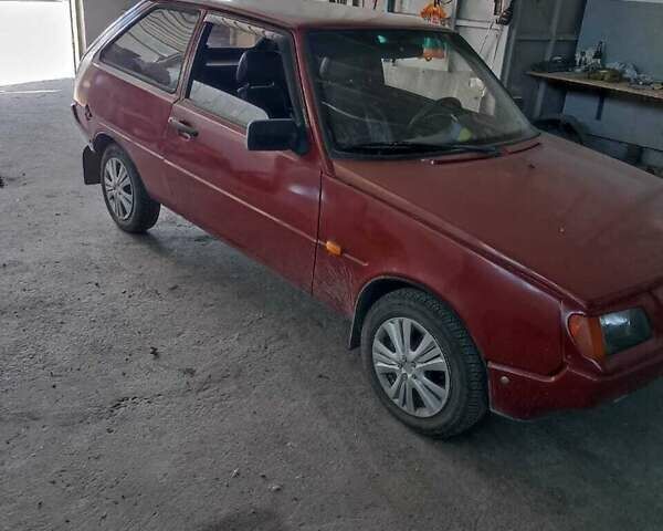 Красный ЗАЗ 1102 Таврия, объемом двигателя 1.1 л и пробегом 100 тыс. км за 900 $, фото 2 на Automoto.ua