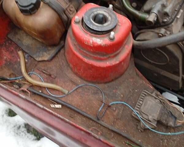 Красный ЗАЗ 1102 Таврия, объемом двигателя 1.1 л и пробегом 300 тыс. км за 200 $, фото 10 на Automoto.ua