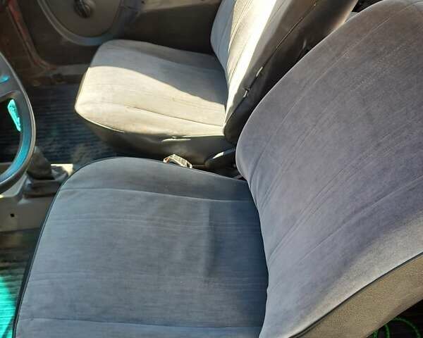 Красный ЗАЗ 1102 Таврия, объемом двигателя 1.2 л и пробегом 78 тыс. км за 600 $, фото 13 на Automoto.ua