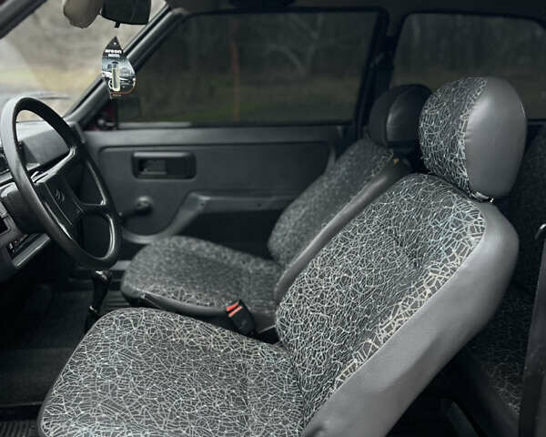 Красный ЗАЗ 1102 Таврия, объемом двигателя 1.2 л и пробегом 101 тыс. км за 1500 $, фото 13 на Automoto.ua