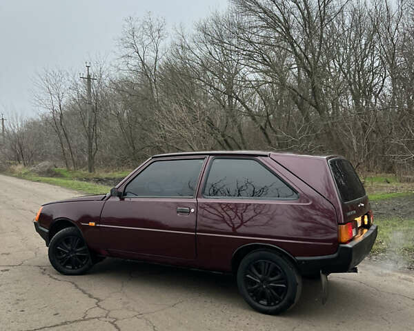 Красный ЗАЗ 1102 Таврия, объемом двигателя 1.2 л и пробегом 101 тыс. км за 1500 $, фото 5 на Automoto.ua