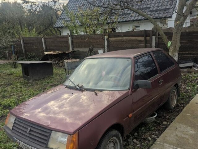 Червоний ЗАЗ 1102 Таврія, об'ємом двигуна 1.2 л та пробігом 100 тис. км за 600 $, фото 1 на Automoto.ua