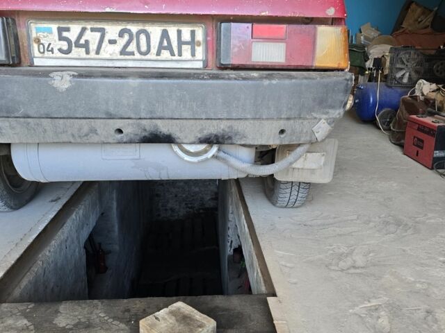 Красный ЗАЗ 1102 Таврия, объемом двигателя 0 л и пробегом 250 тыс. км за 535 $, фото 3 на Automoto.ua