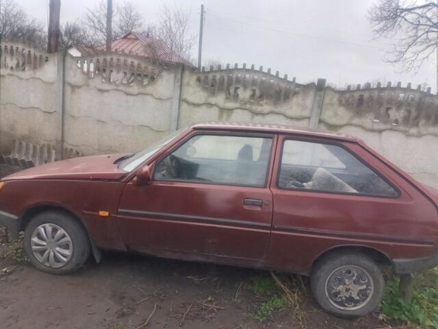 Красный ЗАЗ 1102 Таврия, объемом двигателя 1.1 л и пробегом 120 тыс. км за 261 $, фото 1 на Automoto.ua