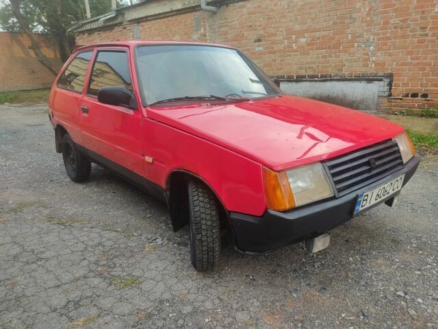 Красный ЗАЗ 1102 Таврия, объемом двигателя 1.1 л и пробегом 240 тыс. км за 650 $, фото 5 на Automoto.ua
