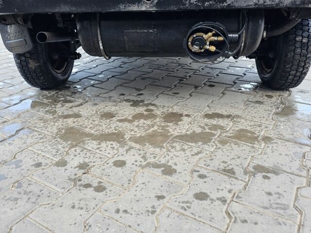 Червоний ЗАЗ 1102 Таврія, об'ємом двигуна 0 л та пробігом 200 тис. км за 595 $, фото 3 на Automoto.ua