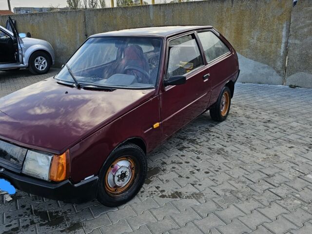 Красный ЗАЗ 1102 Таврия, объемом двигателя 1 л и пробегом 200 тыс. км за 476 $, фото 1 на Automoto.ua