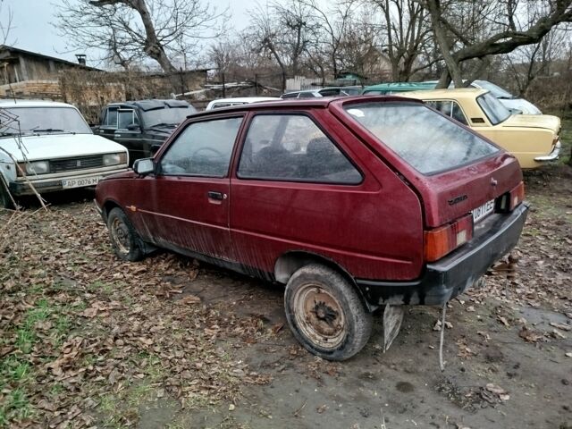 Червоний ЗАЗ 1102 Таврія, об'ємом двигуна 1.1 л та пробігом 100 тис. км за 323 $, фото 2 на Automoto.ua