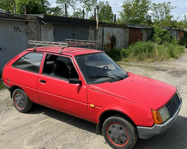 Красный ЗАЗ 1102 Таврия, объемом двигателя 0 л и пробегом 190 тыс. км за 1100 $, фото 1 на Automoto.ua
